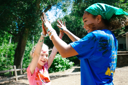 Kesem at Chapman - High Fives!